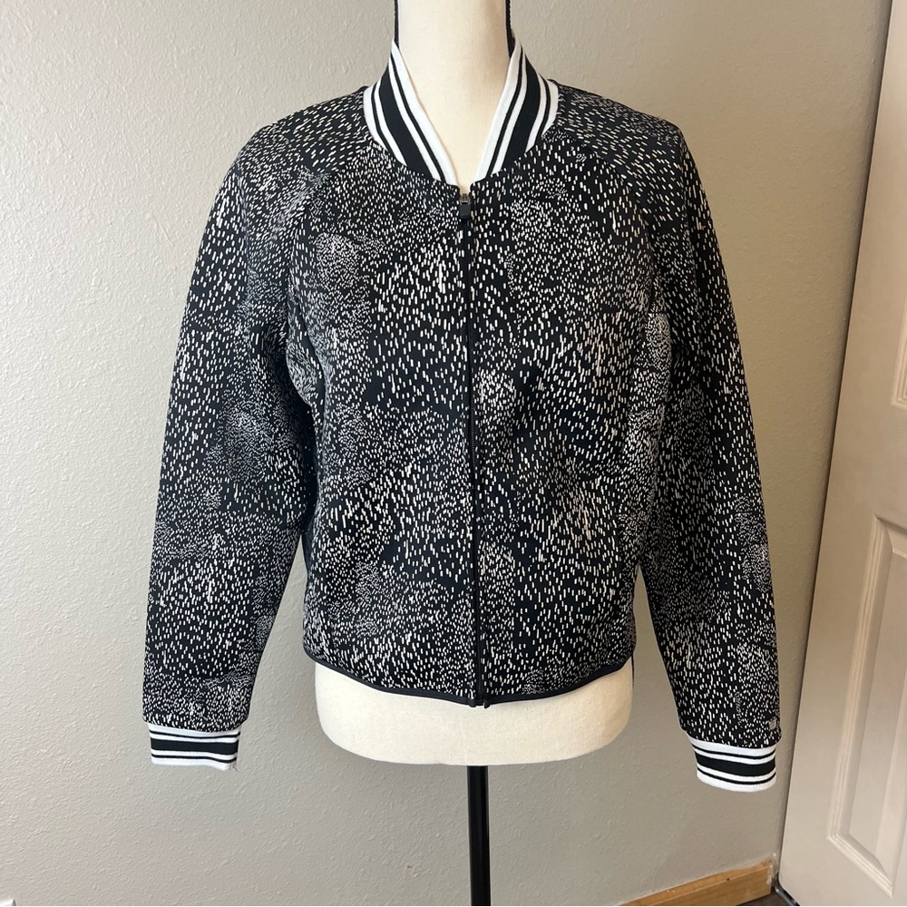 FABLETICS Black and White Medium Zip Up Running Jacket